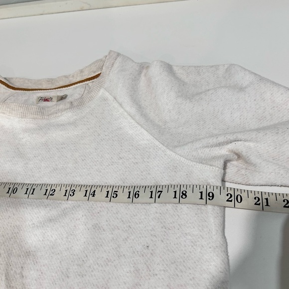 Faherty cream cruw sweeter with stripes - Picture 12 of 15